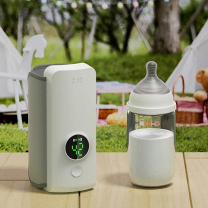 Portable universal bottle warmer - light, compact and efficient.